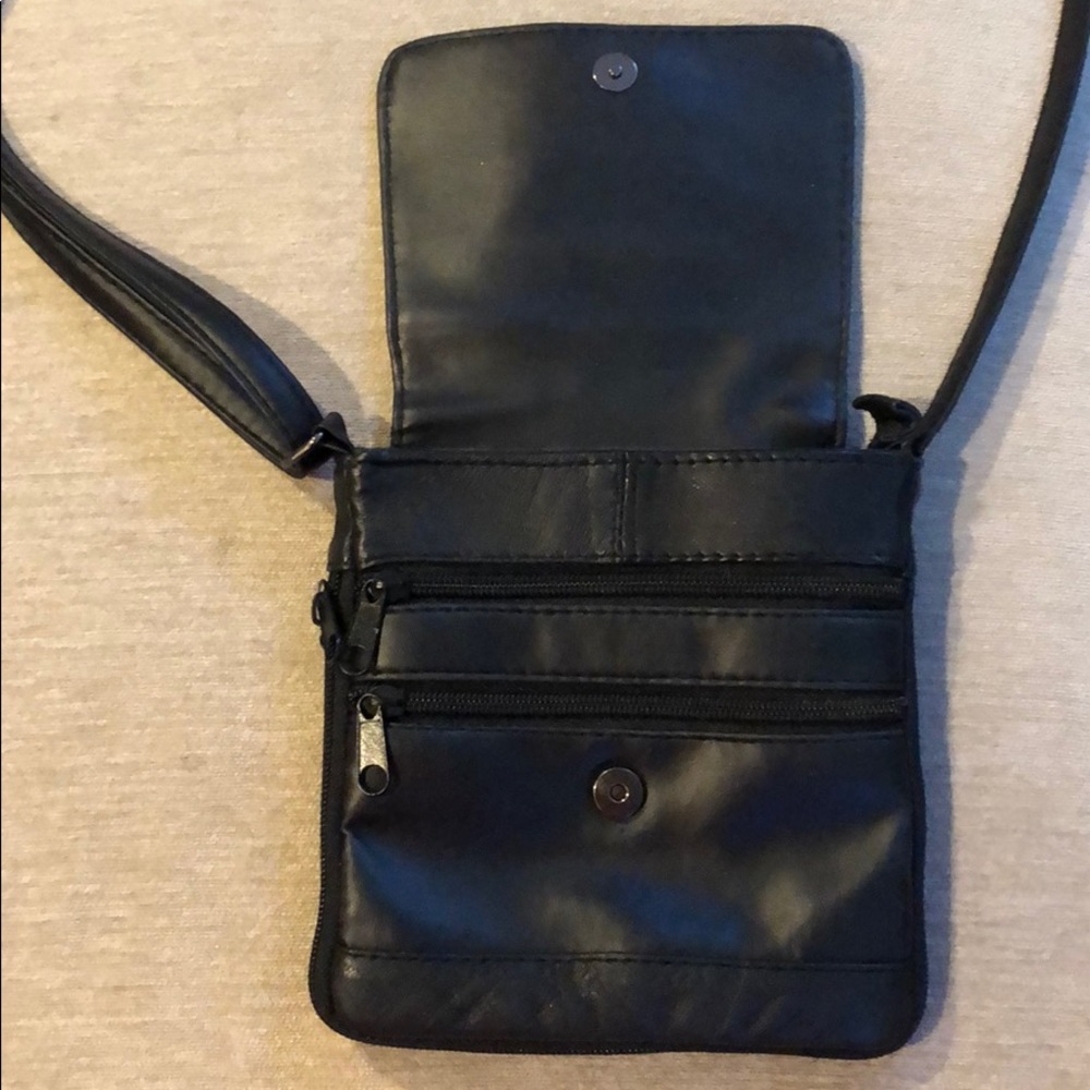 Purse - Picture 3 of 4